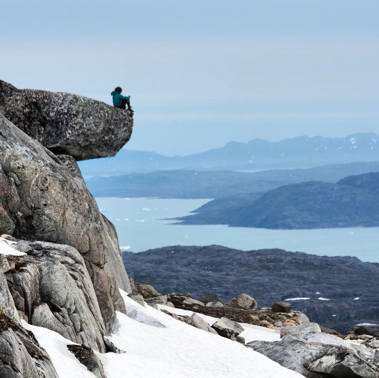 Views for days! 🤩🌍🏔
Who wants to come hike with us? 🙋🙋&zwj;♀️🙋&zwj;♂️
&mdash;&mdash;&mdash;&mdash;&mdash;&mdash;⁠⠀
⁠⠀
Choose adventure.⁠⠀
Experience life on the frontier at Greenland's only reindeer station. ⁠⠀
Hiking, glacier and wildlife to